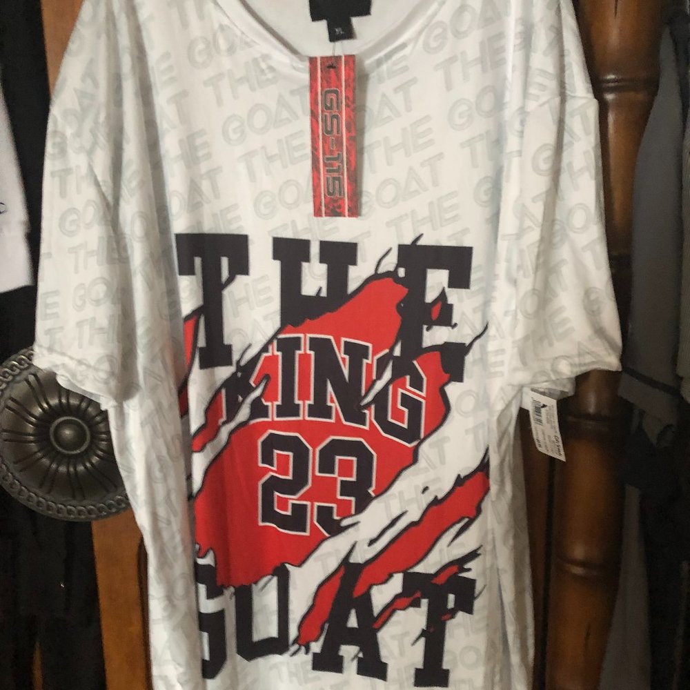 MEN'S  T-SHIRT IN STYLE